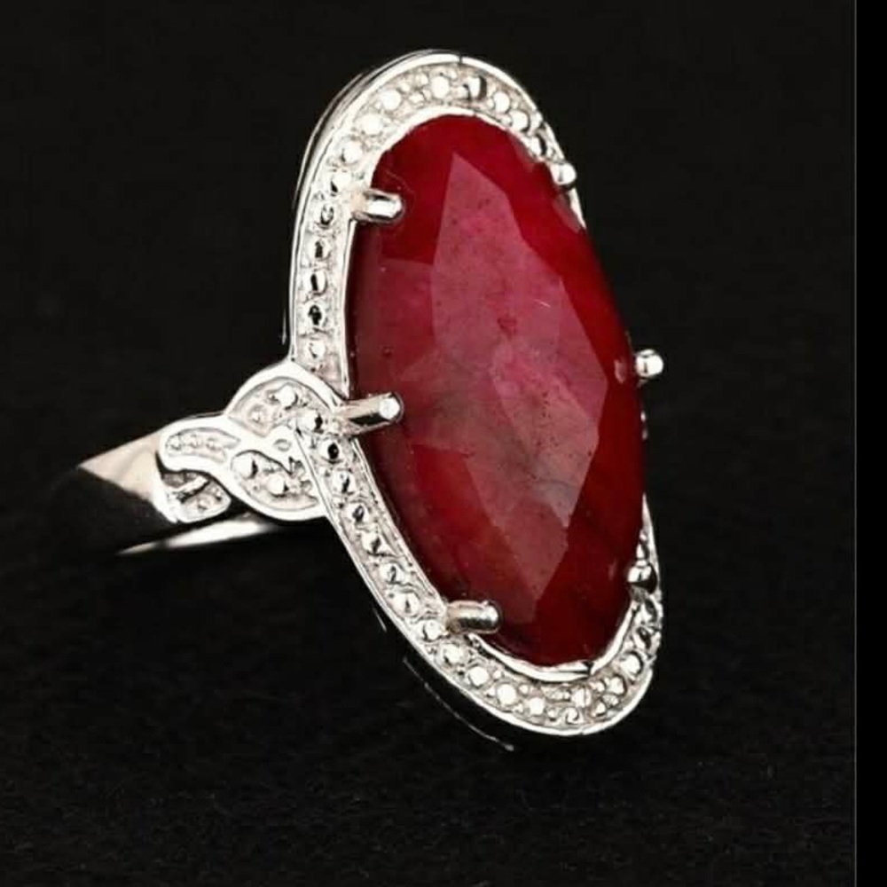 Women’s Size 6.5 Dyed Ruby Ring. Silver Band